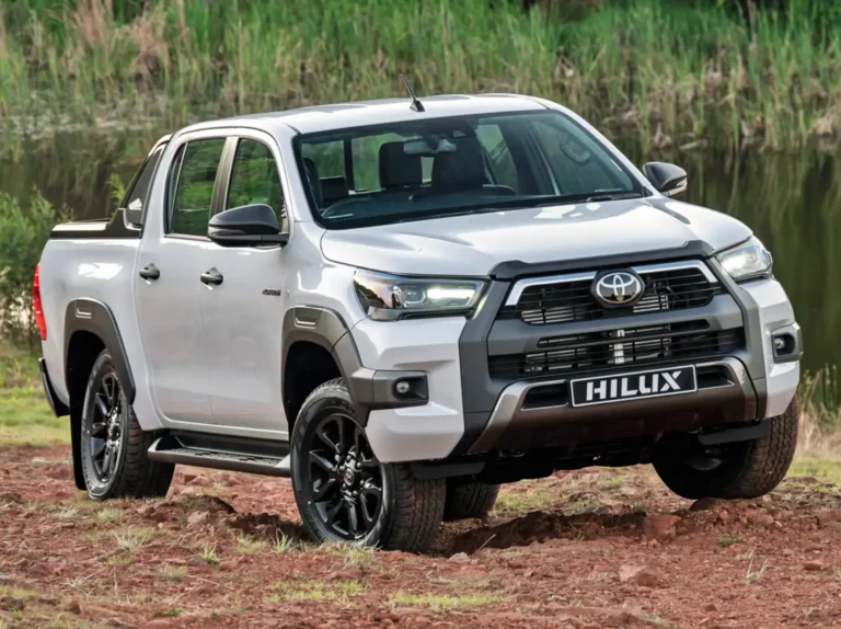 Hilux-leonetoursriderental